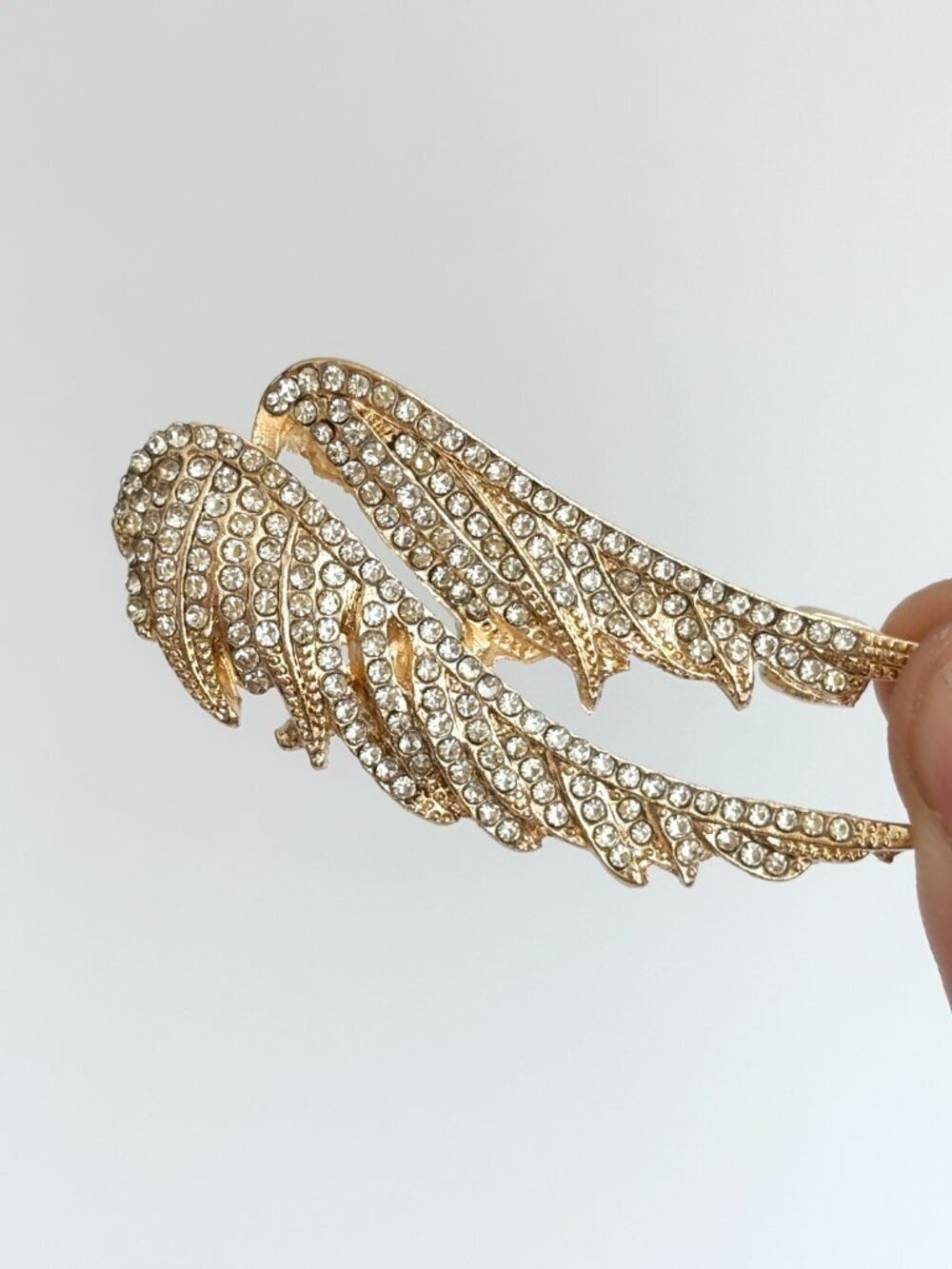 Double Angel Wing Gold Toned Rhinestone Textured Vintage Inspried Brooch Pin - Picture 8 of 11